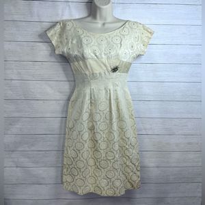 Vintage 1950s Doris Dodson Juniors Brocade Rhinestone Detail Boatneck Zip Back